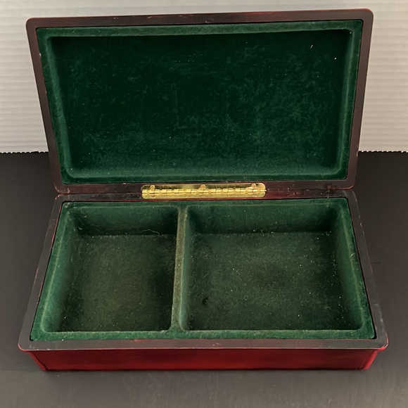 Vintage Wood Trinket, Jewelry Box w/Roses Hinged Lid Mahogany w/Green Lining - Picture 3 of 9